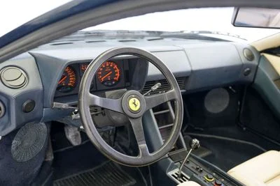 1987 Ferrari Testarossa, blau, 24.000 km, Import VAE — Foto 13 z 16
