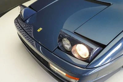 1987 Ferrari Testarossa, blau, 24.000 km, Import VAE — Foto 15 z 16