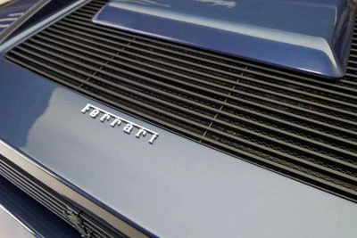 1987 Ferrari Testarossa, blau, 24.000 km, Import VAE — Foto 16 z 16