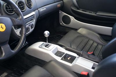 2002 Ferrari 360 Challenge, rot, 14.000 km, Import VAE — Foto 8 z 11