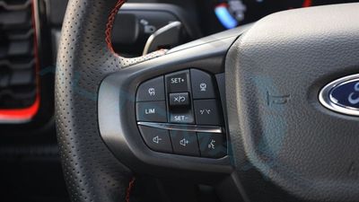 2026 Ford Ranger RAPTOR, grau, 0 km, Import VAE — Foto 11 z 28