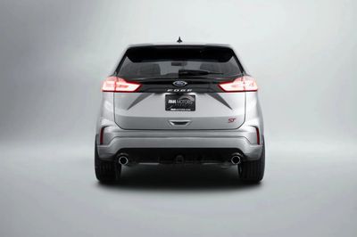 2023 Ford Edge ST, silber, 77.050 km, Import VAE — Foto 4 z 15