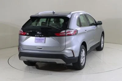 2023 Ford Edge SEL, silber, 24.844 km, Import VAE — Foto 2 z 12