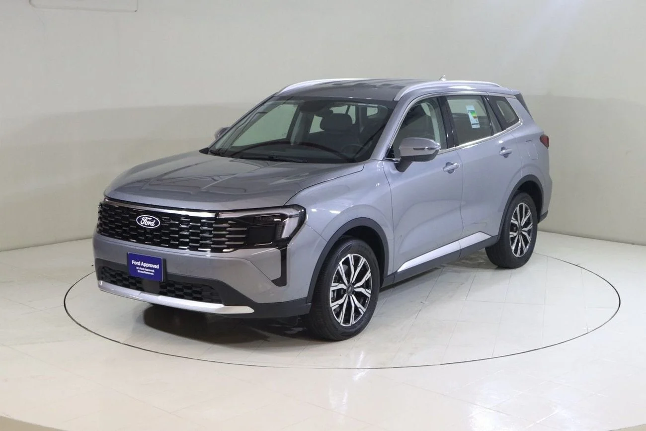 2026 Ford Territory TREND, silber, 9.646 km, Import VAE — Foto 1