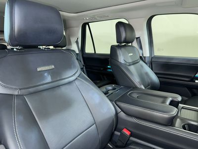 2025 Ford Expedition PLATINUM, schwarz, 4.375 km, Import VAE — Foto 15 z 15