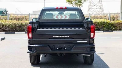2026 GMC Sierra 1500 CREWCAB ELEVATION, schwarz, 0 km, Import VAE — Foto 5 z 21