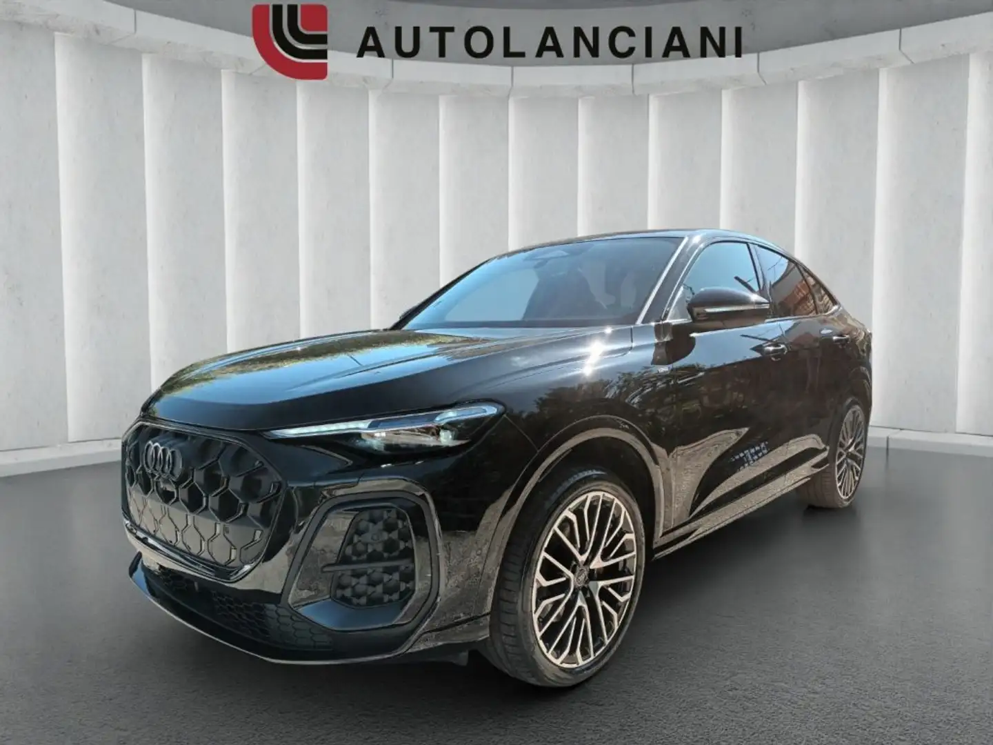 2026 Audi Q5, 1 km, Italien — Foto 1