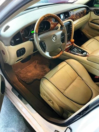 2005 Jaguar XJ, weiß, 85.000 km, Import VAE — Foto 2 z 16