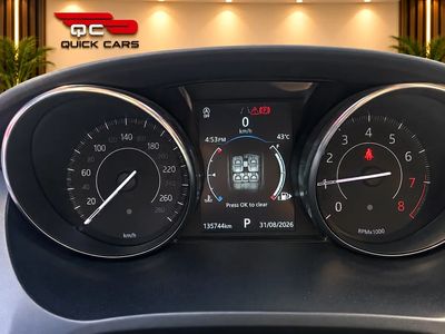 2019 Jaguar E-PACE R-DYNAMIC SE P200, grau, 136.000 km, Import VAE — Foto 4 z 6