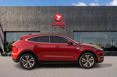 2021 Jaguar E-PACE SE, rot, 62.000 km, Import VAE — Foto 7 z 16