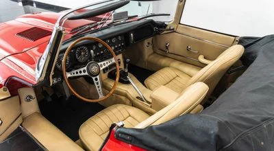 1967 Jaguar E-TYPE, rot, 80.105 km, Import VAE — Foto 8 z 16