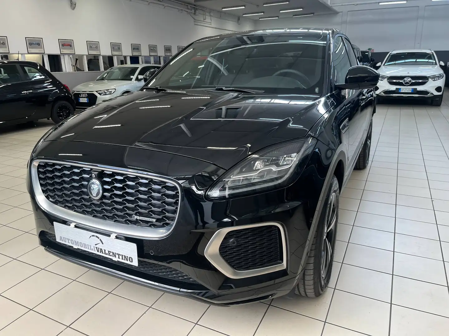 2024 Jaguar E-Pace, 76 km, Italien — Foto 1