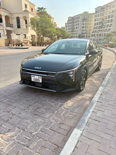 2025 Kia K4 LX STANDARD, schwarz, 9.000 km, Import VAE — Foto 2 z 12