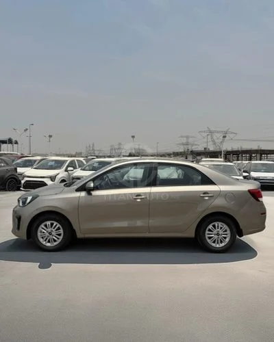 2025 Kia Pegas EX, gold, 0 km, Import VAE — Foto 3 z 27