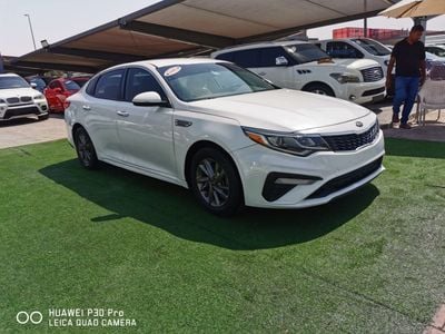 2020 Kia Optima LX, weiß, 171.000 km, Import VAE — Foto 7 z 16