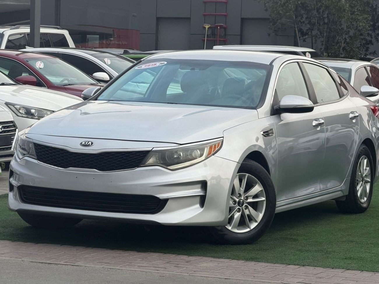 2018 Kia Optima LX, silber, 41.000 km, Import VAE — Foto 1