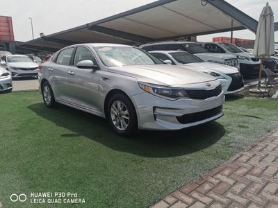 2018 Kia Optima LX, silber, 41.000 km, Import VAE — Foto 2 z 16