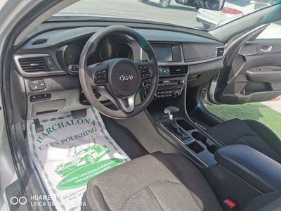 2018 Kia Optima LX, silber, 41.000 km, Import VAE — Foto 5 z 16
