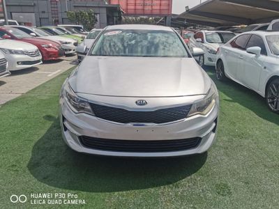 2018 Kia Optima LX, silber, 41.000 km, Import VAE — Foto 6 z 16