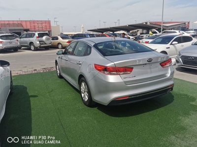 2018 Kia Optima LX, silber, 41.000 km, Import VAE — Foto 8 z 16
