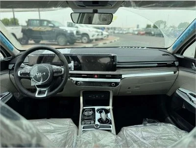 2026 Kia K5 EX, weiß, 0 km, Import VAE — Foto 7 z 17