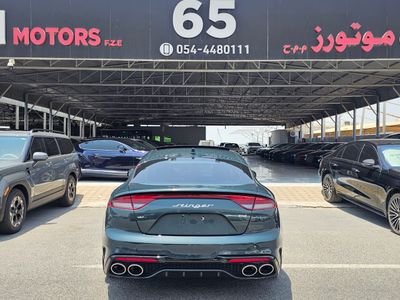 2023 Kia Stinger GT, grün, 39.000 km, Import VAE — Foto 5 z 16