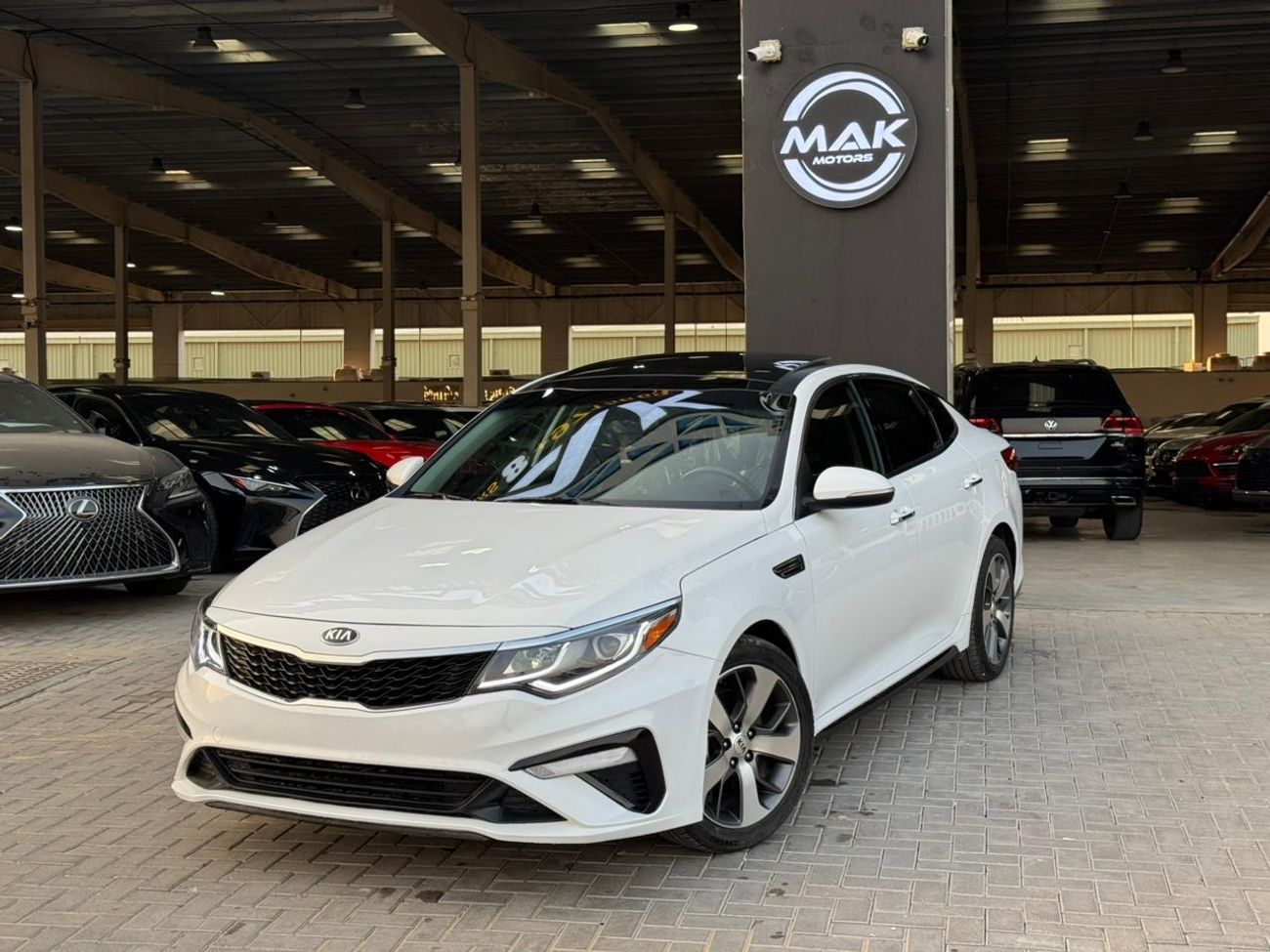 2019 Kia Optima, weiß, 140.000 km, Import VAE — Foto 1