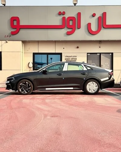 2027 Kia K5, grau, 0 km, Import VAE — Foto 3 z 28