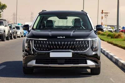 2026 Kia Carnival EX DLX, schwarz, 0 km, Import VAE — Foto 2 z 30
