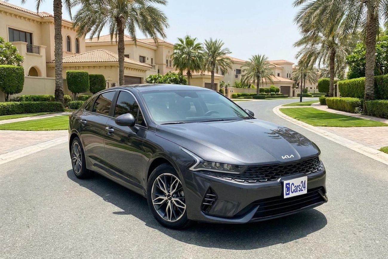 2022 Kia K5 LX, grau, 21.945 km, Import VAE — Foto 1