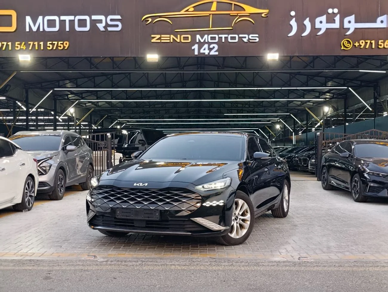 2022 Kia K8 EX DLX, schwarz, 92.000 km, Import VAE — Foto 1