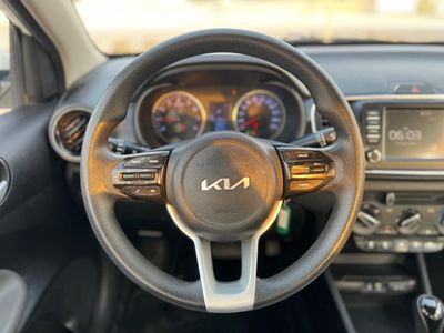 2022 Kia Pegas GL, grau, 85.000 km, Import VAE — Foto 7 z 13