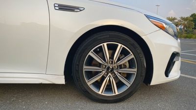 2020 Kia Optima EX, weiß, 72.000 km, Import VAE — Foto 8 z 16