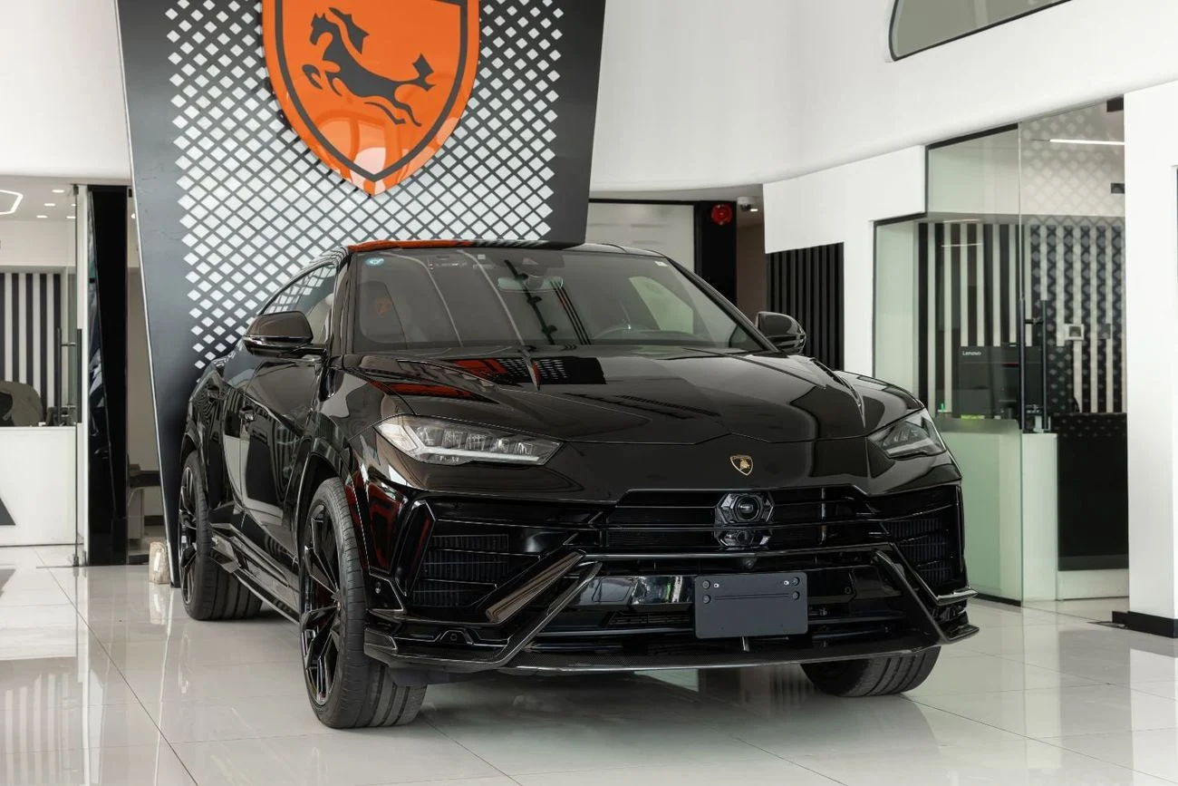 2024 Lamborghini Urus, schwarz, 8.518 km, Import VAE — Foto 1