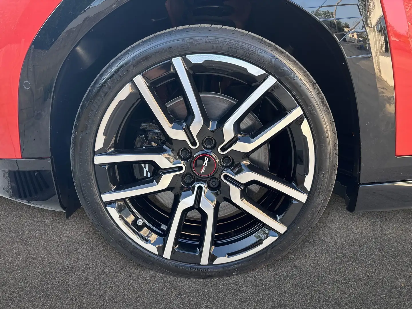 2026 MINI Aceman, 564 km, Italien — Foto 7 z 12