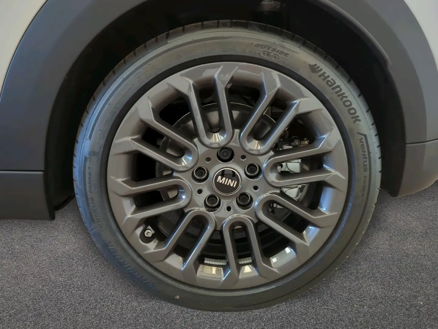 2026 MINI Cooper C, 442 km, Italien — Foto 10 z 12