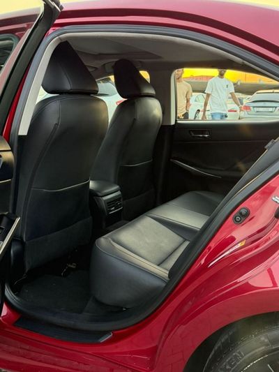 2014 Lexus IS250 PREMIER, rot, 158.000 km, Import VAE — Foto 7 z 16