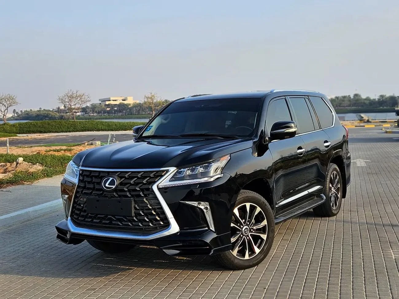 2009 Lexus LX570 TOP, schwarz, 86.000 km, Import VAE — Foto 1