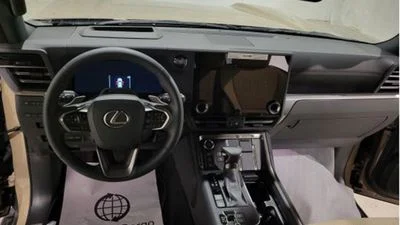 2026 Lexus GX550 Premium, beige, 0 km, Import VAE — Foto 6 z 9