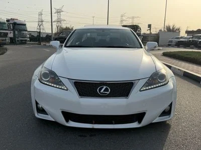 2009 Lexus IS250 PREMIER, weiß, 35.000 km, Import VAE — Foto 2 z 16