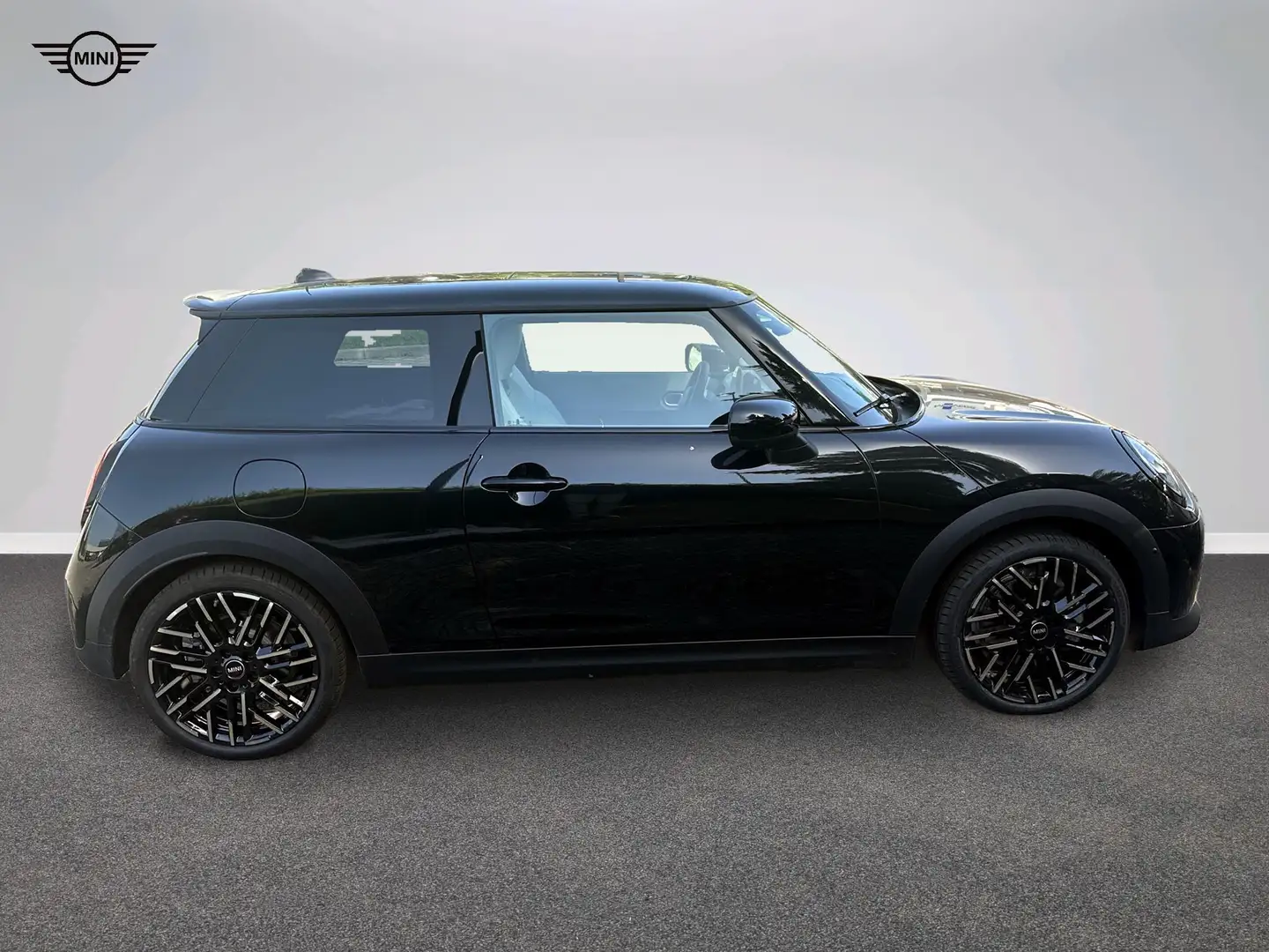 2026 MINI Cooper S, 1.255 km, Italien — Foto 2 z 12