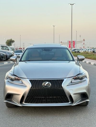 2016 Lexus IS300 AWD, silber, 179.456 km, Import VAE — Foto 2 z 16
