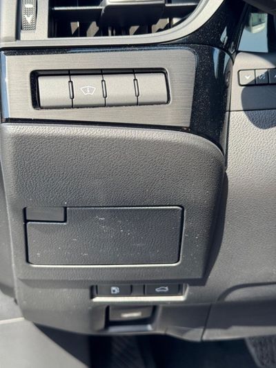 2025 Lexus ES300, weiß, 0 km, Import VAE — Foto 14 z 18
