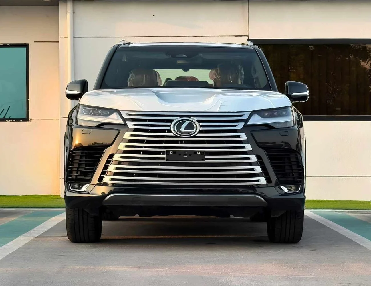 2026 Lexus LX600 SIGNATURE, schwarz, 0 km, Import VAE — Foto 1