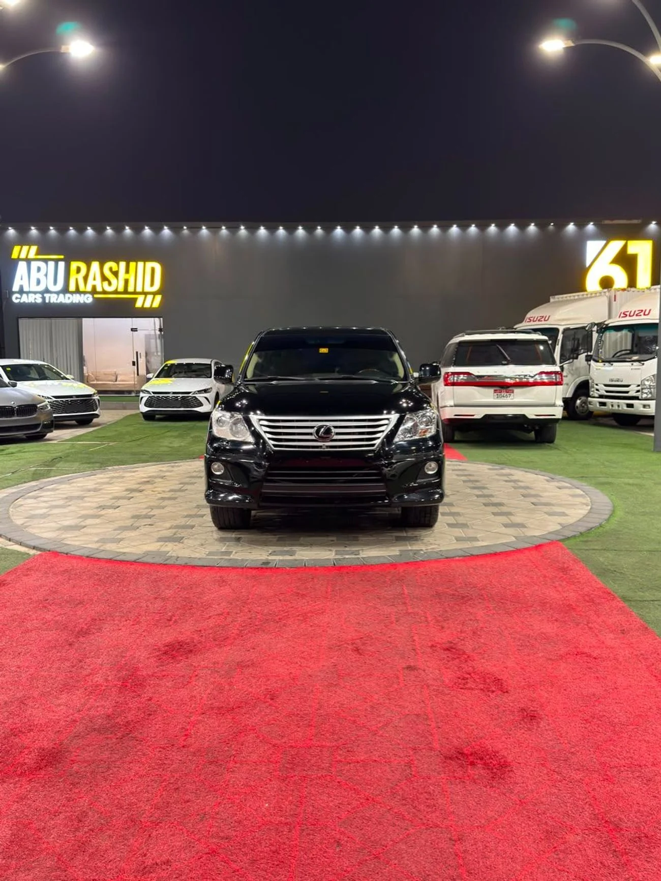 2011 Lexus LX570 TOP, schwarz, 260.000 km, Import VAE — Foto 1
