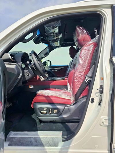2026 Lexus LX 500, weiß, 0 km, Import VAE — Foto 10 z 19