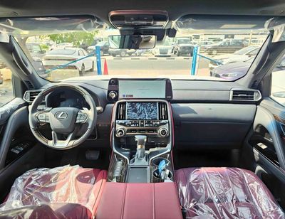 2026 Lexus LX 500, weiß, 0 km, Import VAE — Foto 15 z 19