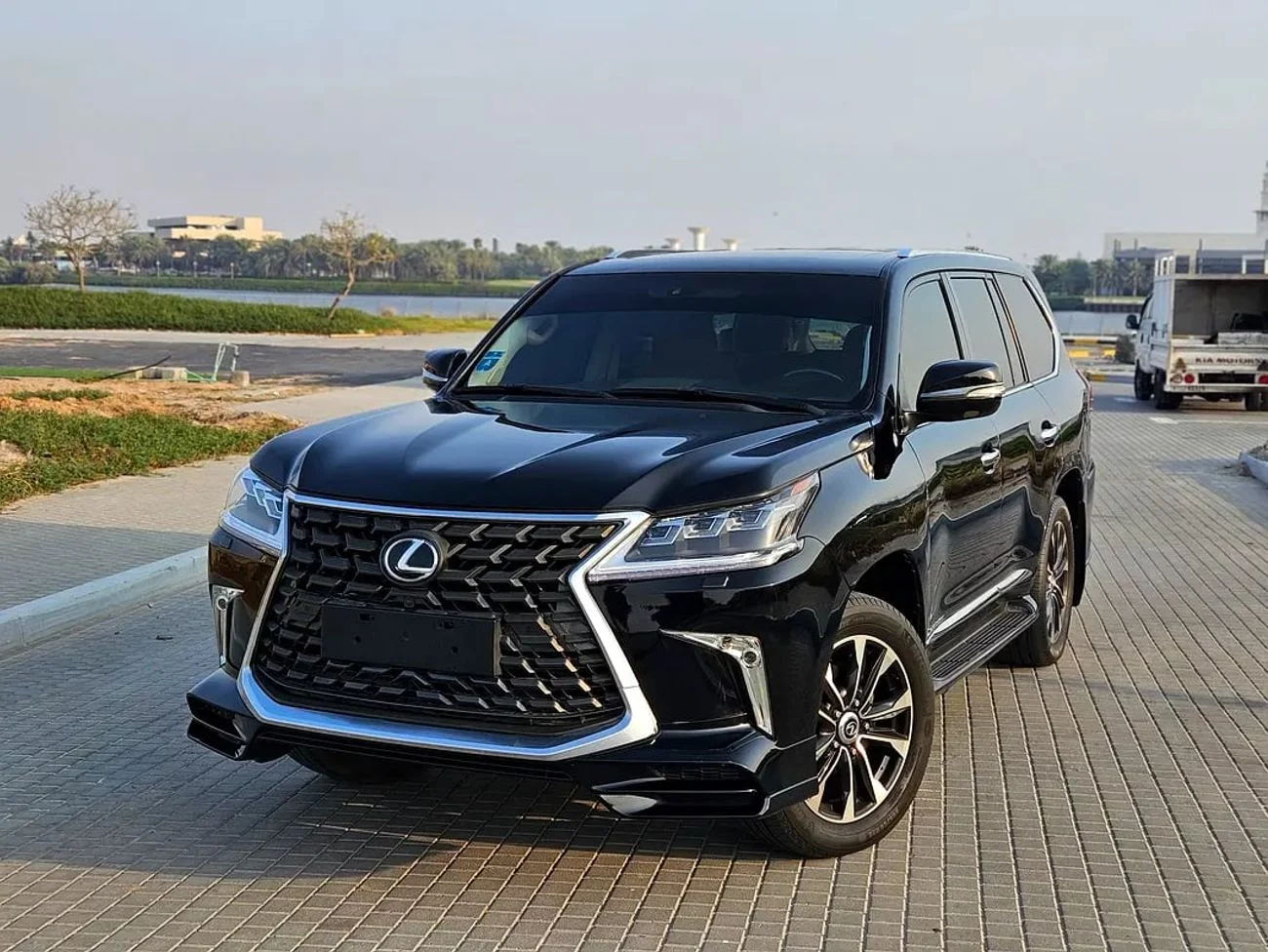 2009 Lexus LX570 TOP, schwarz, 86.000 km, Import VAE — Foto 1