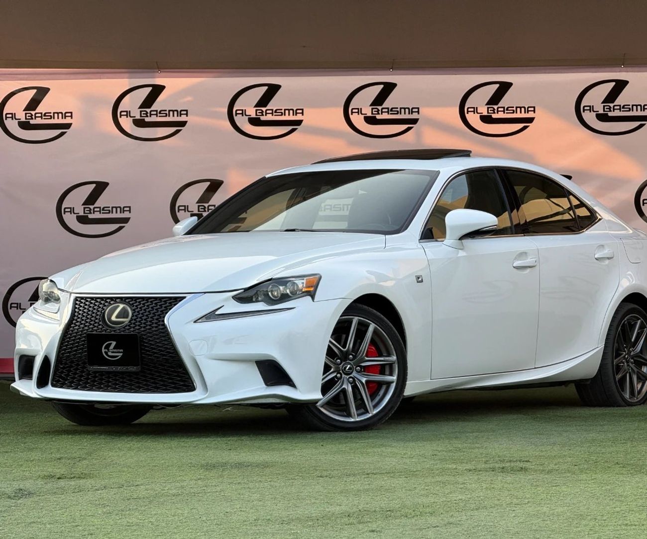2016 Lexus IS300, weiß, 231.000 km, Import VAE — Foto 1
