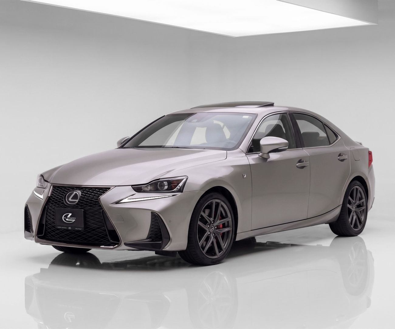 2018 Lexus IS300 PLATINUM, Tan, 202.000 km, Import VAE — Foto 1